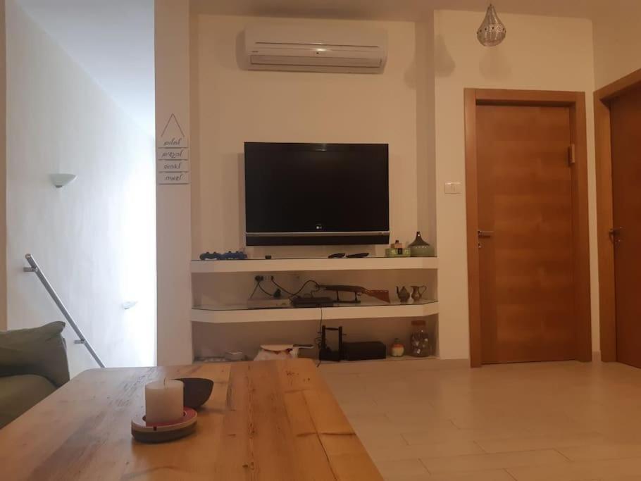Adorable 3 Bedroom Brenner "Hill" Suite Giv'at Brenner Dış mekan fotoğraf